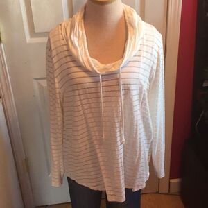 Chelsea & Theodore top sz XXL